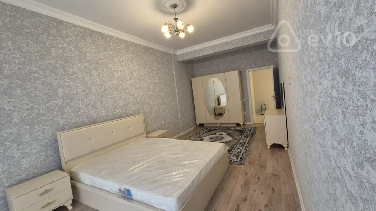 Kirayə verilir 2 otaqlı yeni tikili 77 m²