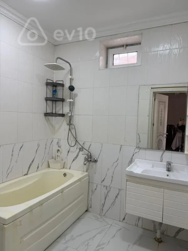 Kirayə verilir 3 otaqlı həyət evi 110 m²
