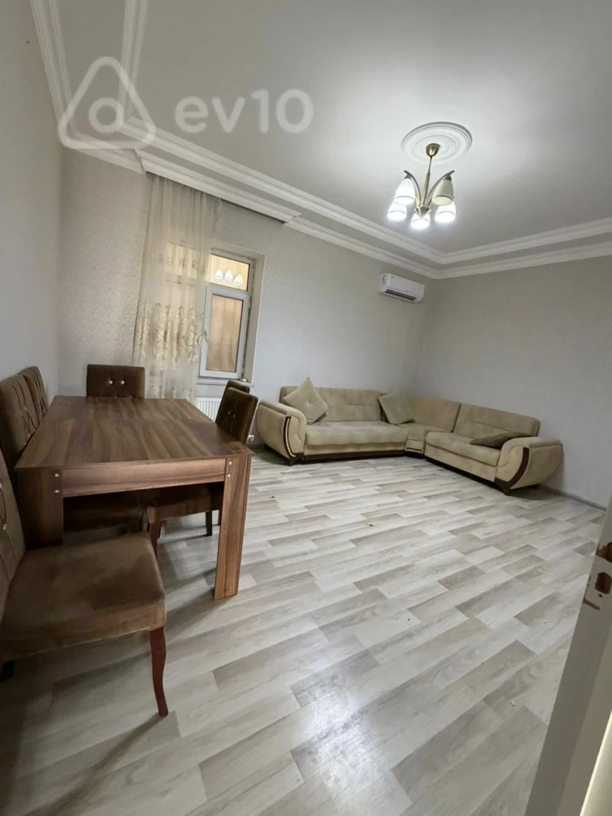Kirayə verilir 3 otaqlı həyət evi 468 m²
