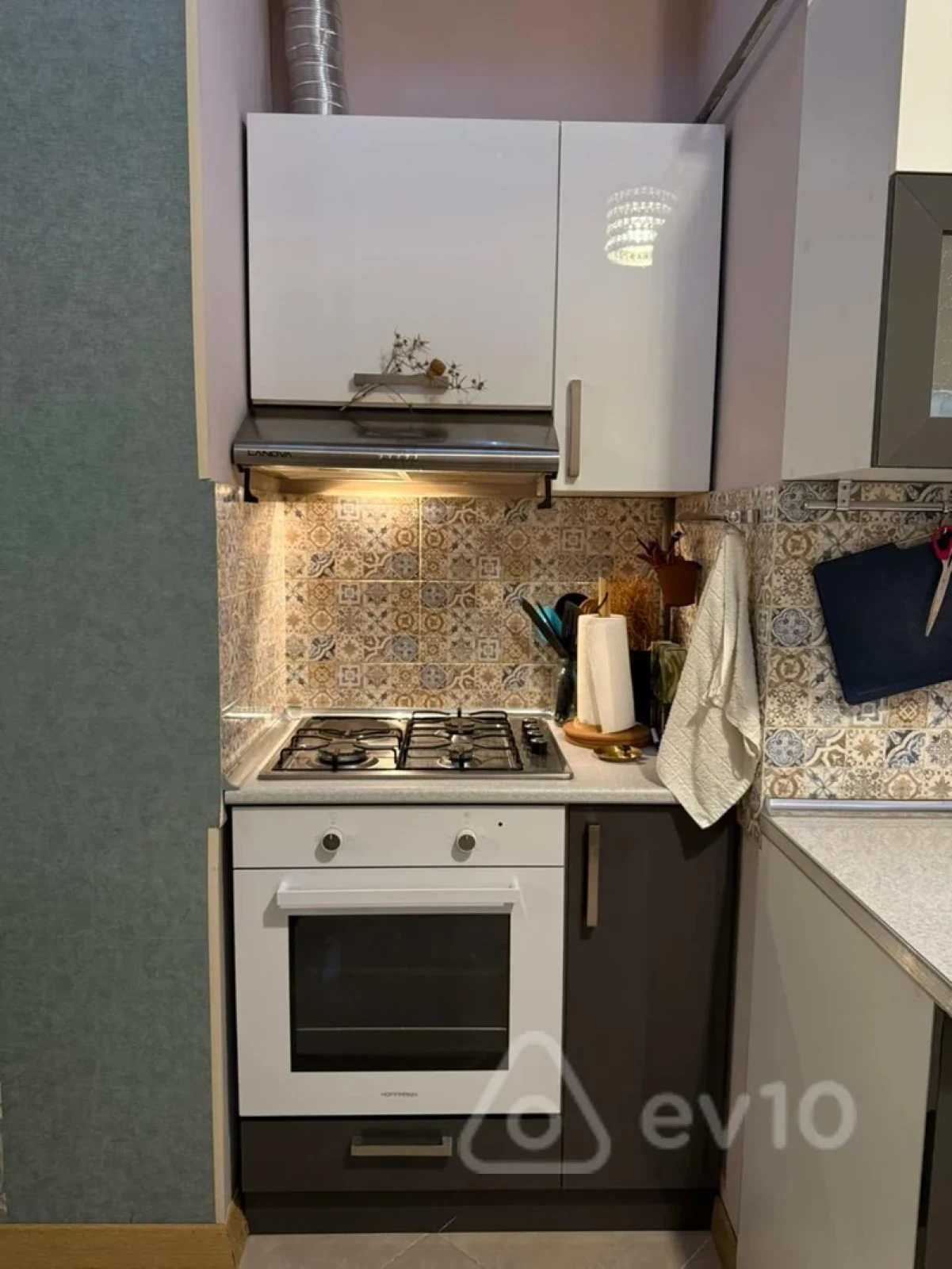 Kirayə verilir 2 otaqlı yeni tikili 75 m²