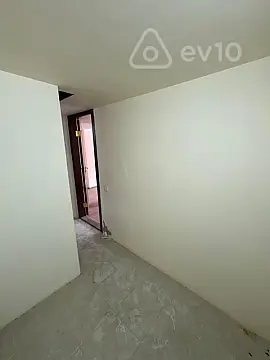 Satılır mənzil 60 m²