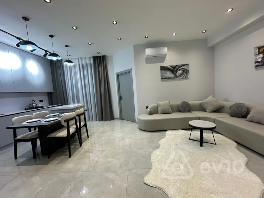 Kirayə verilir 3 otaqlı yeni tikili 115 m²