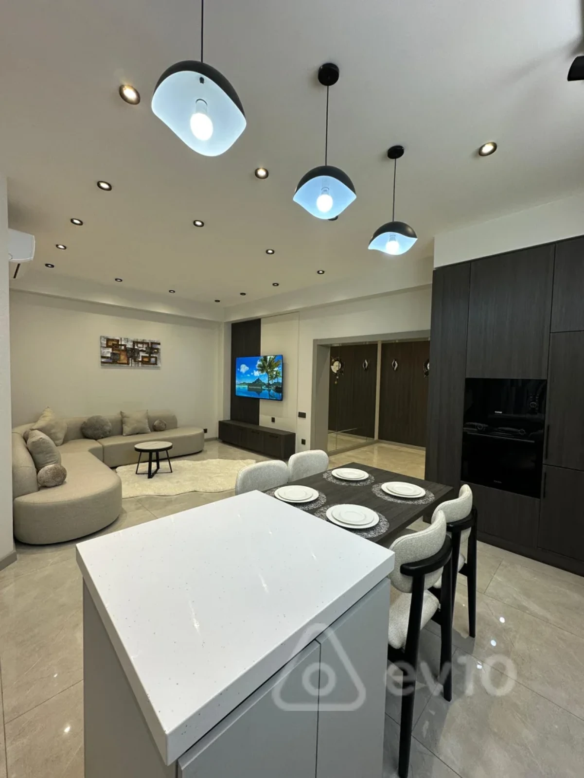 Kirayə verilir 3 otaqlı yeni tikili 115 m²