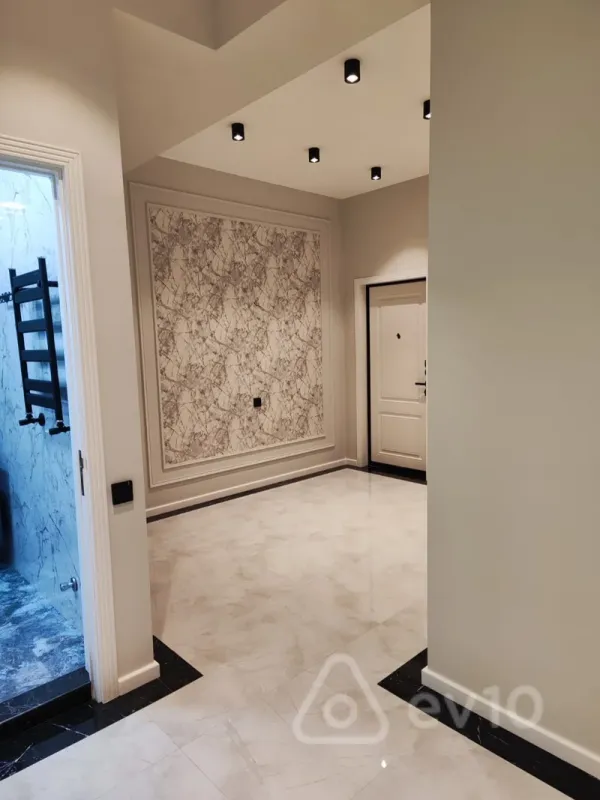 Satılır 3 otaqlı yeni tikili 122 m²