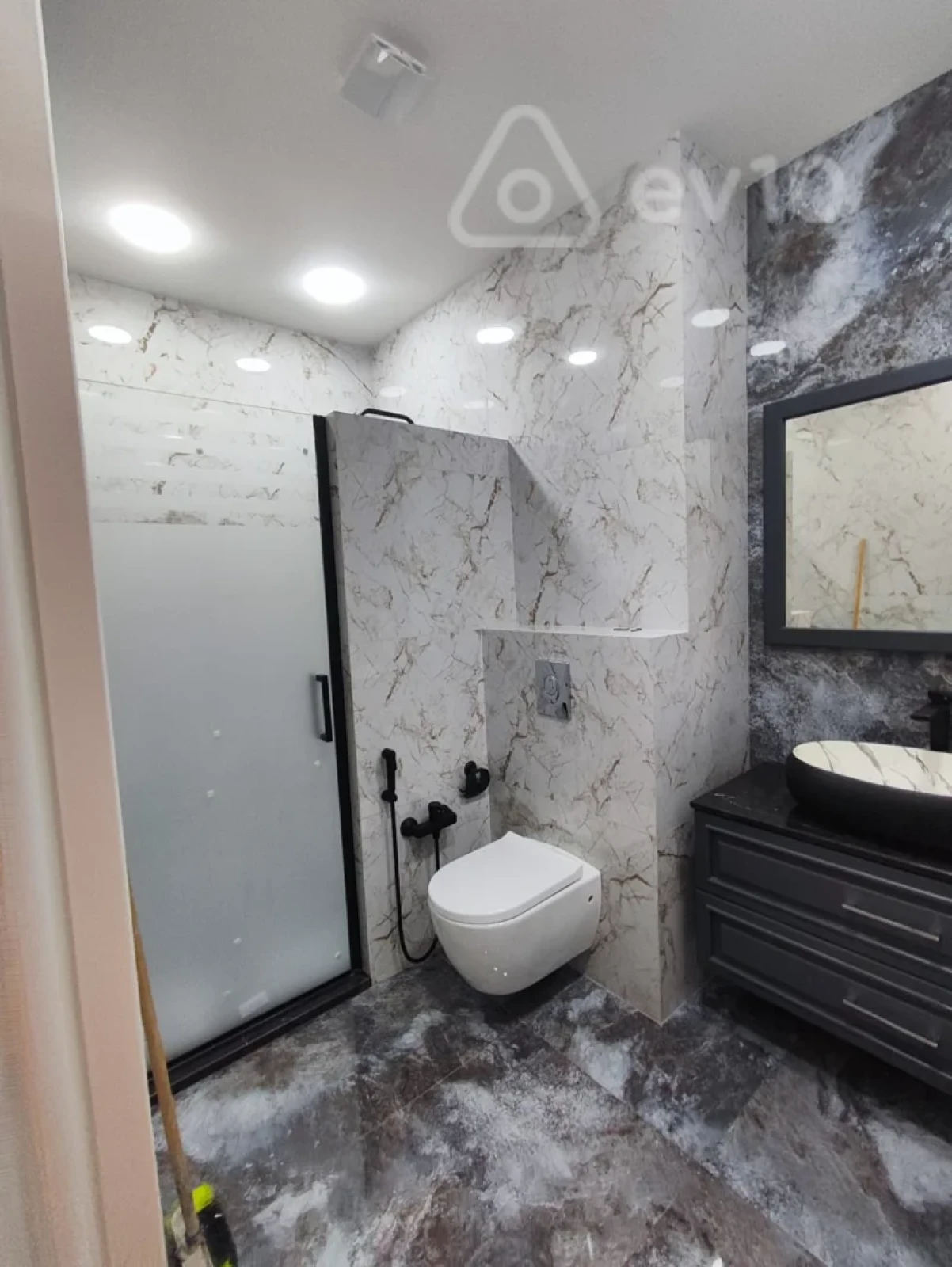 Satılır 3 otaqlı yeni tikili 122 m²