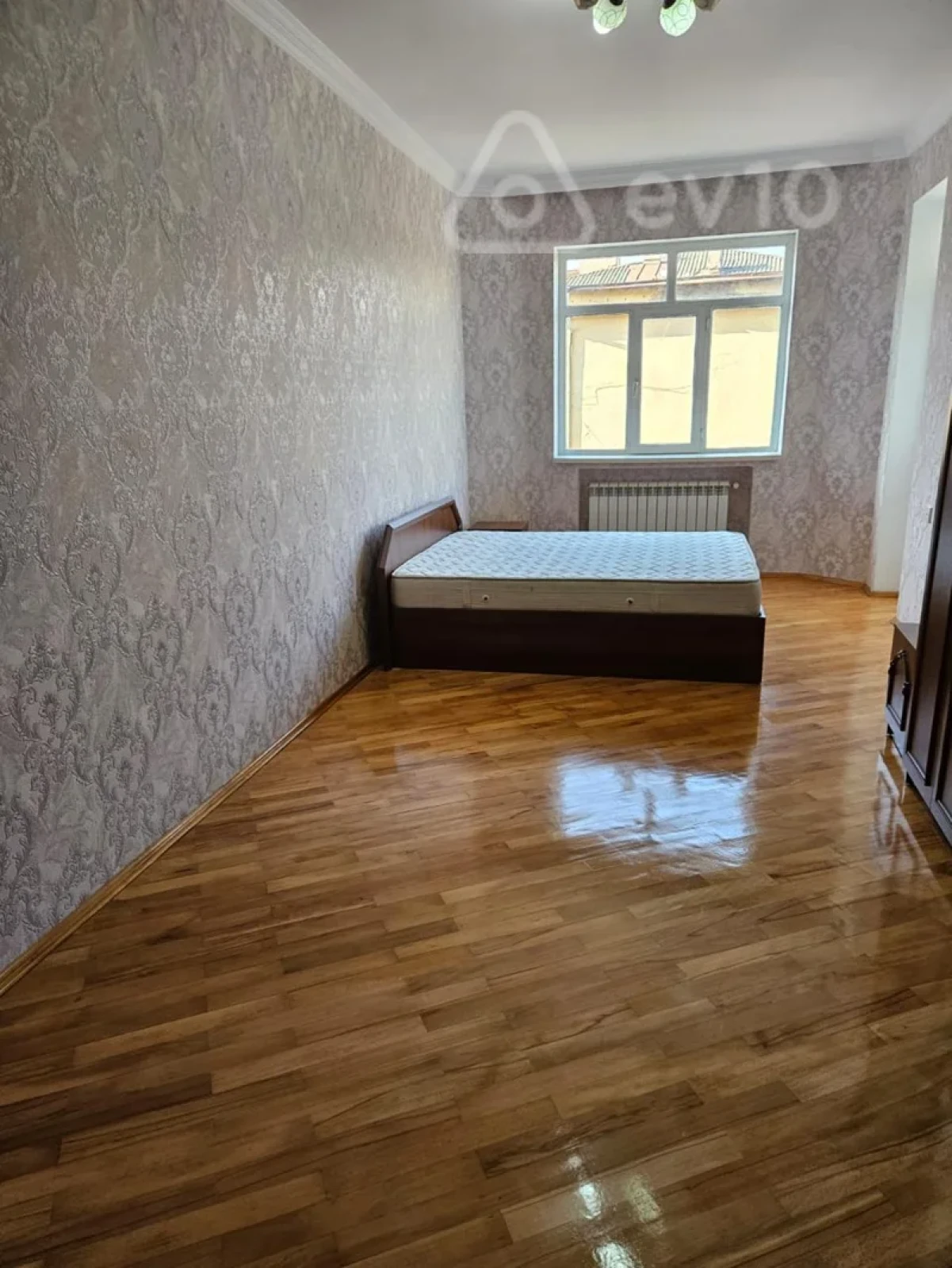 Satılır 3 otaqlı yeni tikili 138 m²