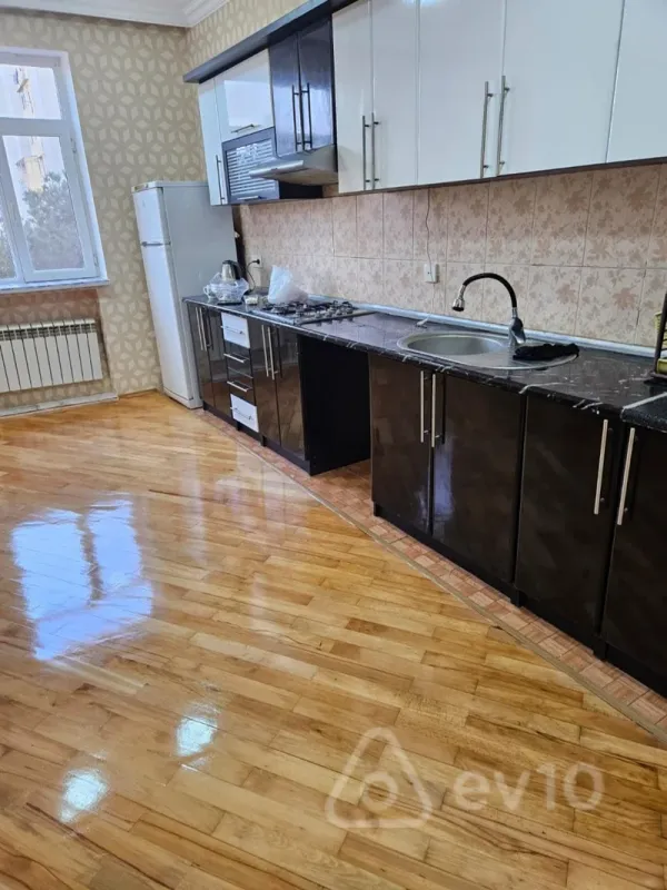 Satılır 3 otaqlı yeni tikili 138 m²