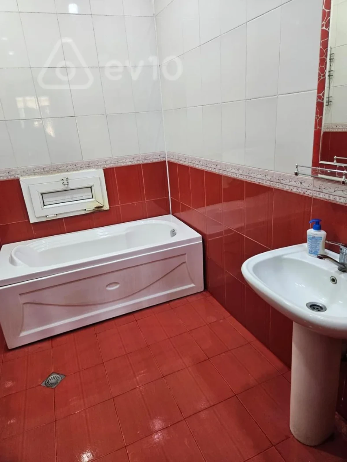 Satılır 3 otaqlı yeni tikili 138 m²