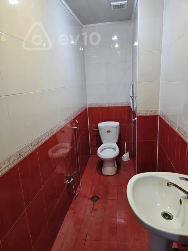 Satılır 3 otaqlı yeni tikili 138 m²