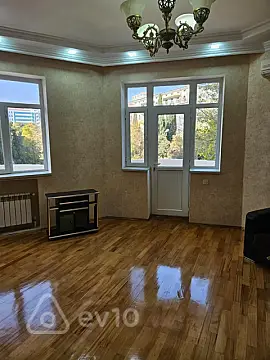 Satılır 3 otaqlı yeni tikili 138 m²