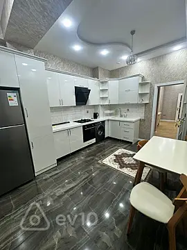 Kirayə verilir 3 otaqlı yeni tikili 115 m²