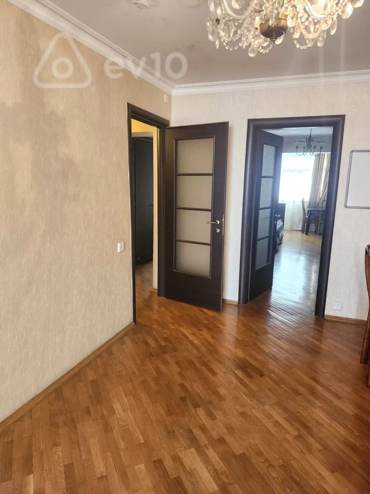 Satılır 3 otaqlı köhnə tikili 70 m²