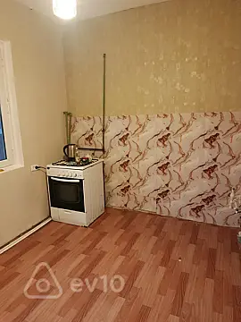 Satılır 3 otaqlı köhnə tikili 70 m²