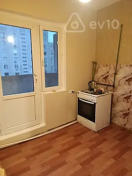 Satılır 3 otaqlı köhnə tikili 70 m²