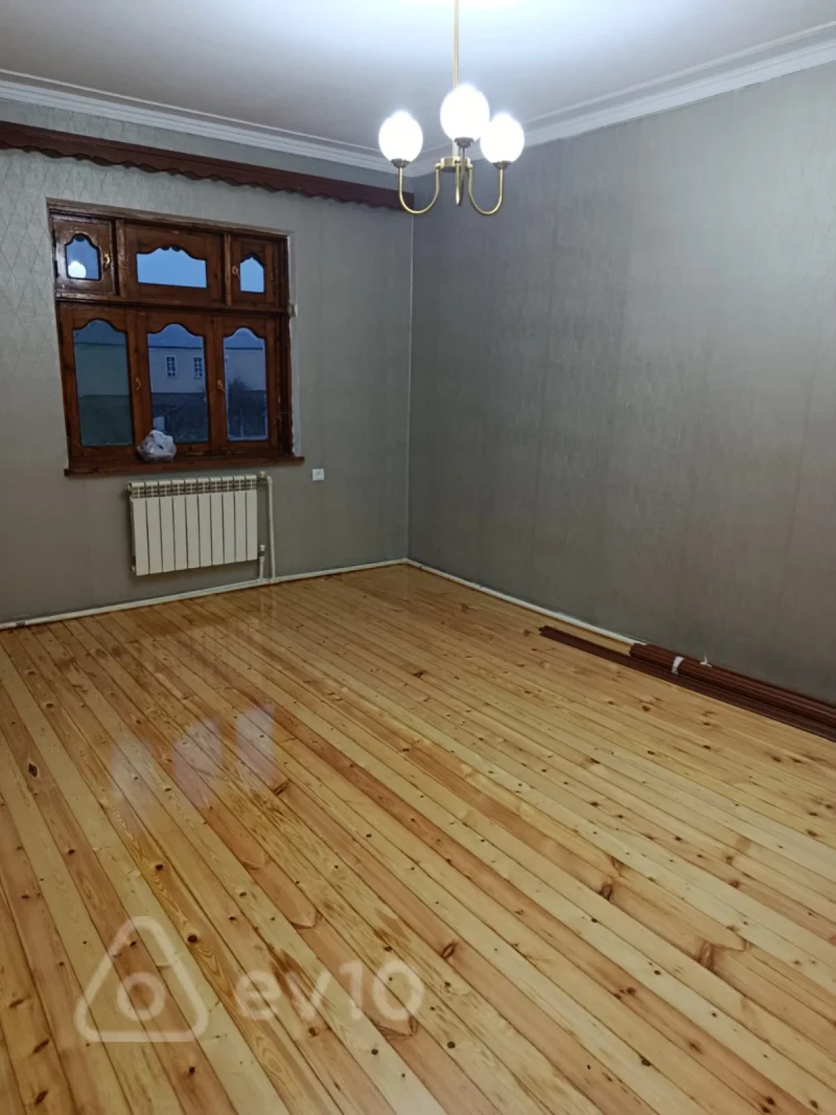 Satılır 3 otaqlı köhnə tikili 70 m²
