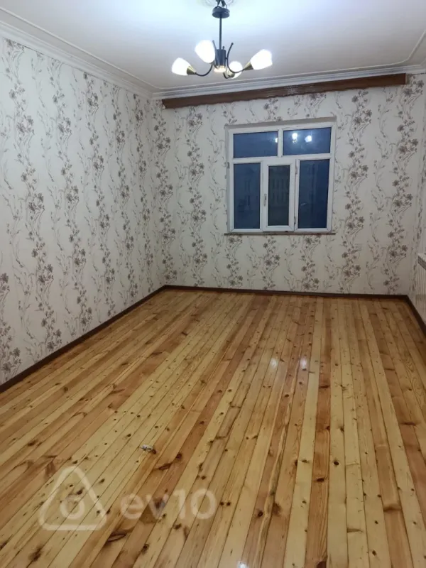 Satılır 3 otaqlı köhnə tikili 70 m²