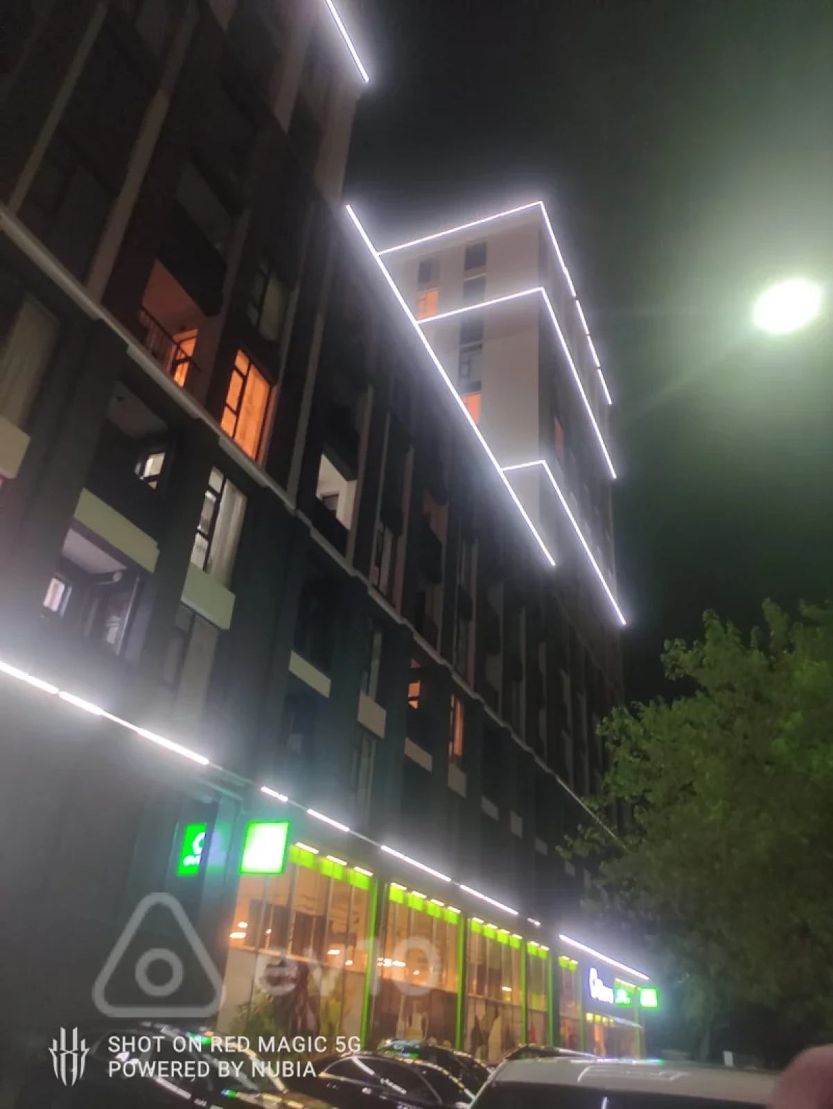 Kirayə verilir 3 otaqlı yeni tikili 110 m²