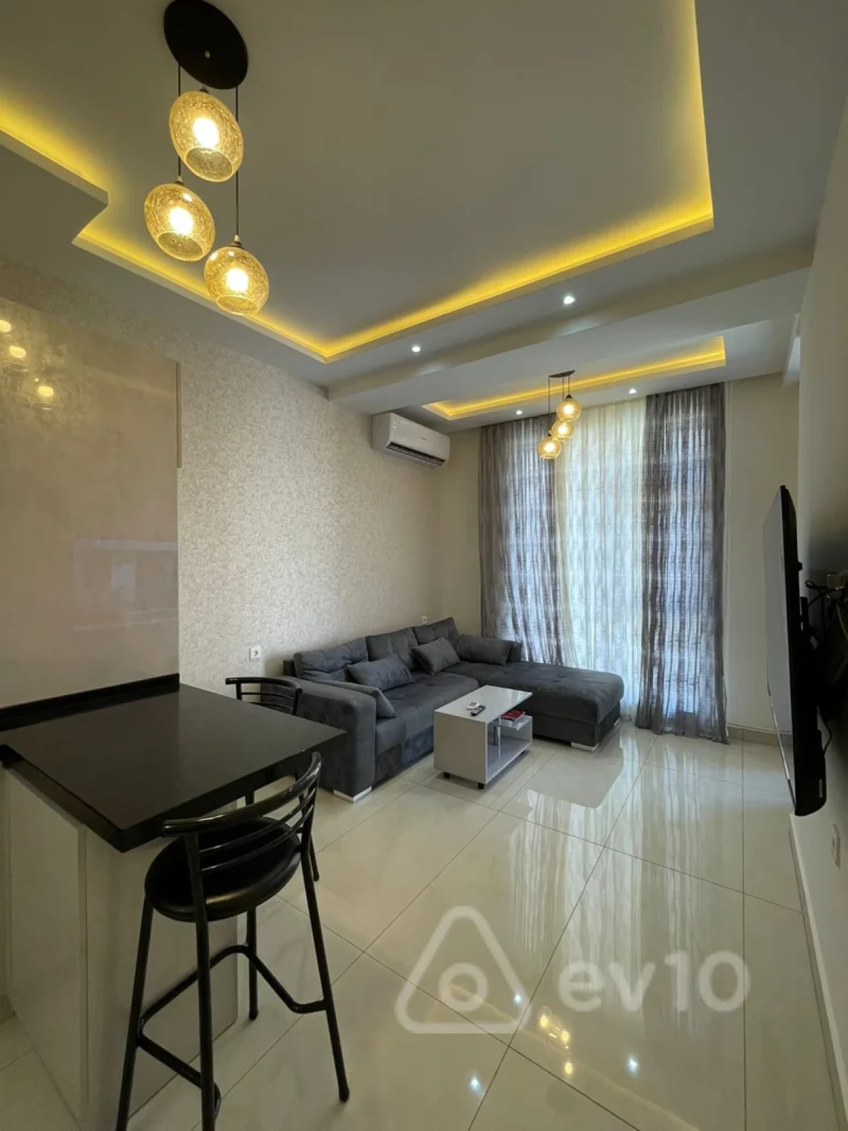 Kirayə verilir 3 otaqlı yeni tikili 110 m²