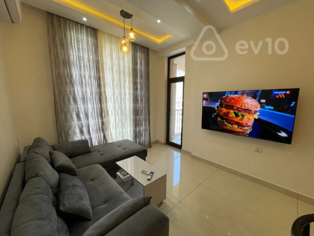 Kirayə verilir 3 otaqlı yeni tikili 110 m²