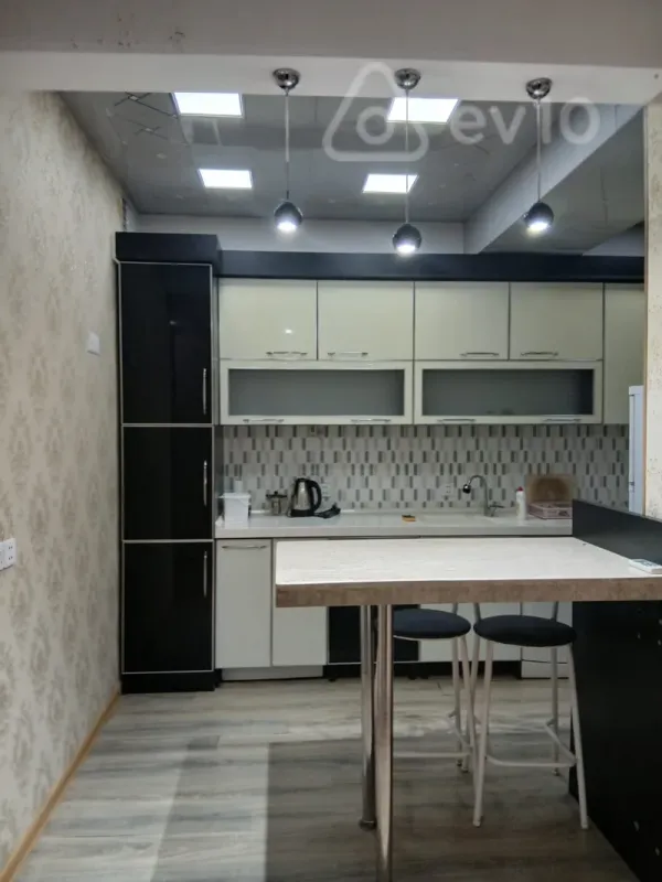 Kirayə verilir 3 otaqlı yeni tikili 103 m²