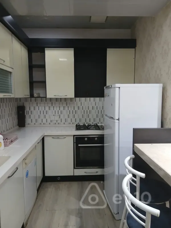 Kirayə verilir 3 otaqlı yeni tikili 103 m²