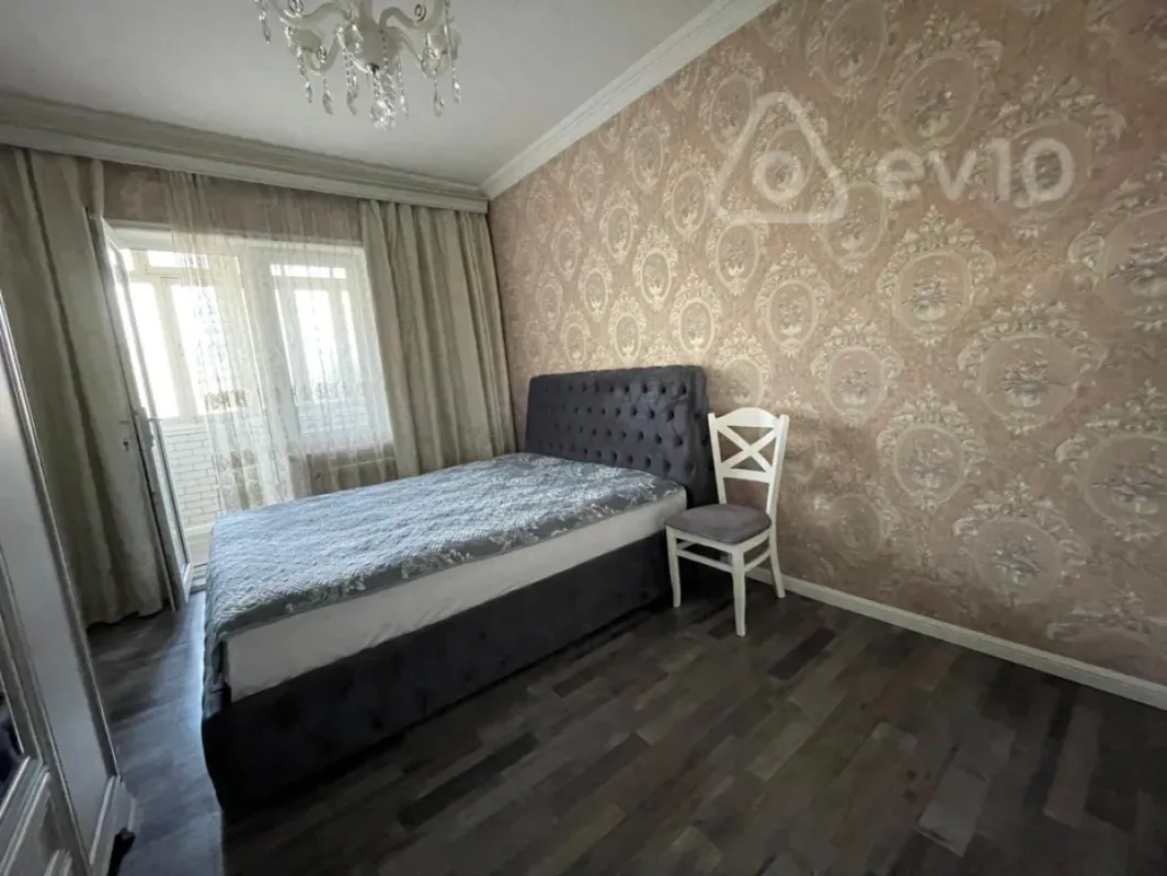 Satılır 2 otaqlı köhnə tikili 60 m²