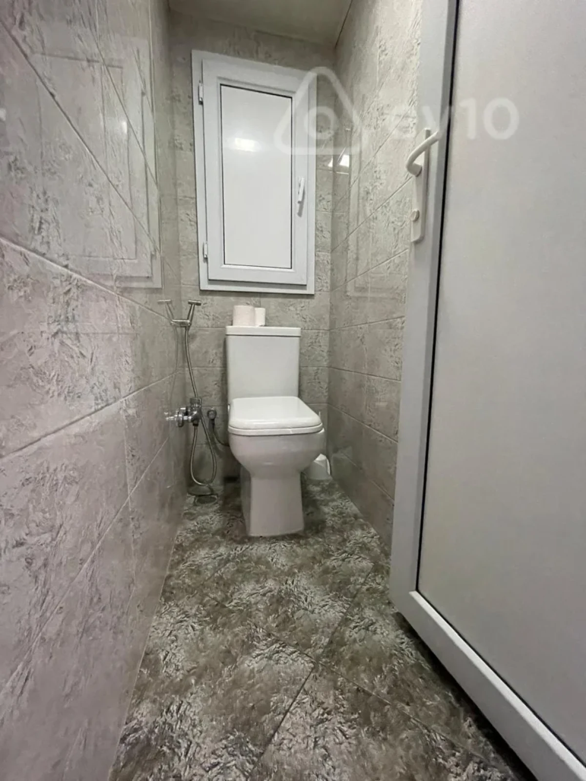 Satılır 2 otaqlı köhnə tikili 60 m²