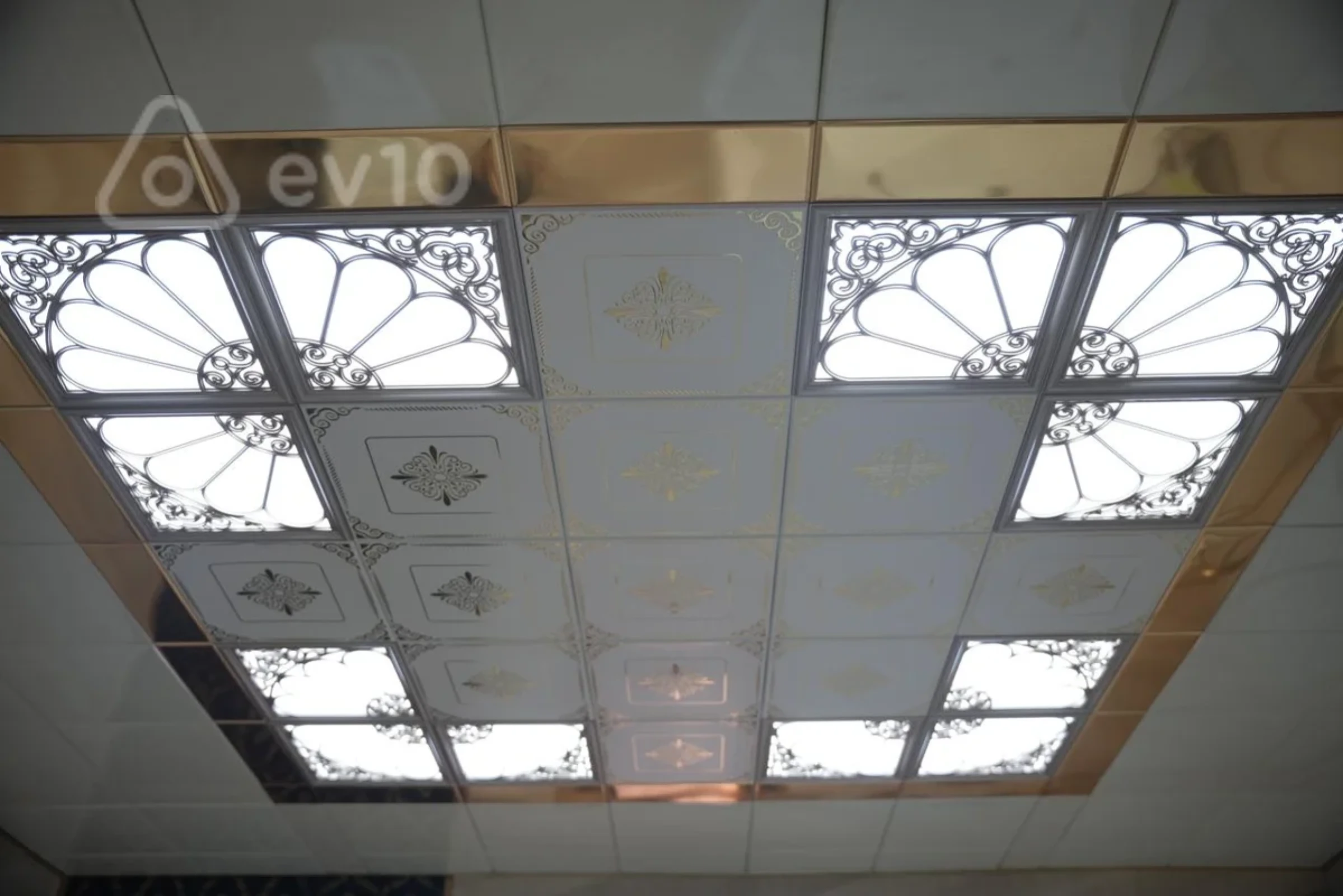 Satılır 7 otaqlı həyət evi 310 m²