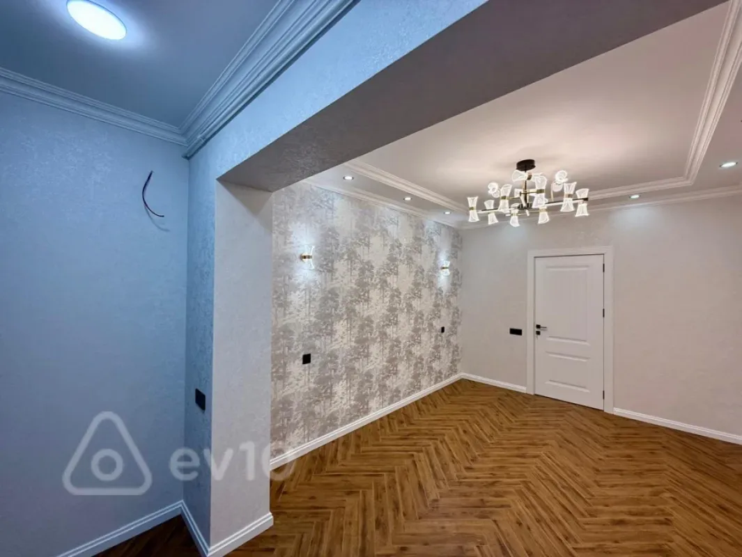 Kirayə verilir 3 otaqlı köhnə tikili 65 m²