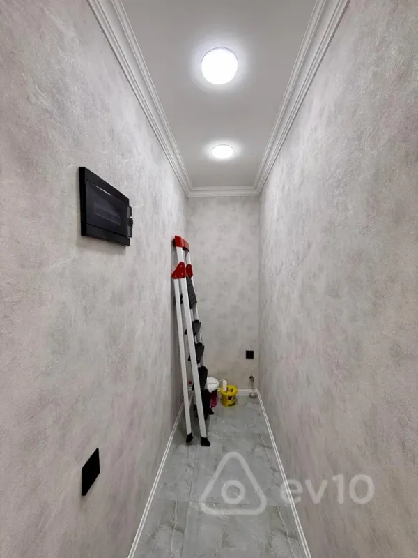 Kirayə verilir 3 otaqlı köhnə tikili 65 m²