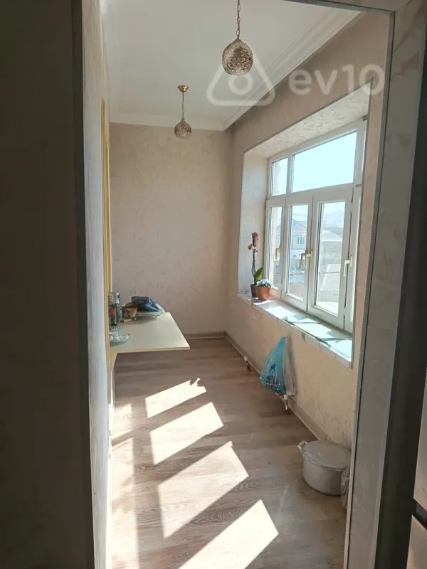 Kirayə verilir 3 otaqlı köhnə tikili 69 m²