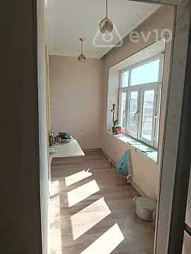 Kirayə verilir 3 otaqlı köhnə tikili 69 m²