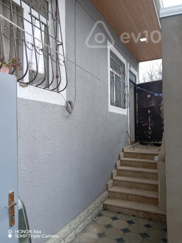 Satılır 3 otaqlı yeni tikili 150 m²