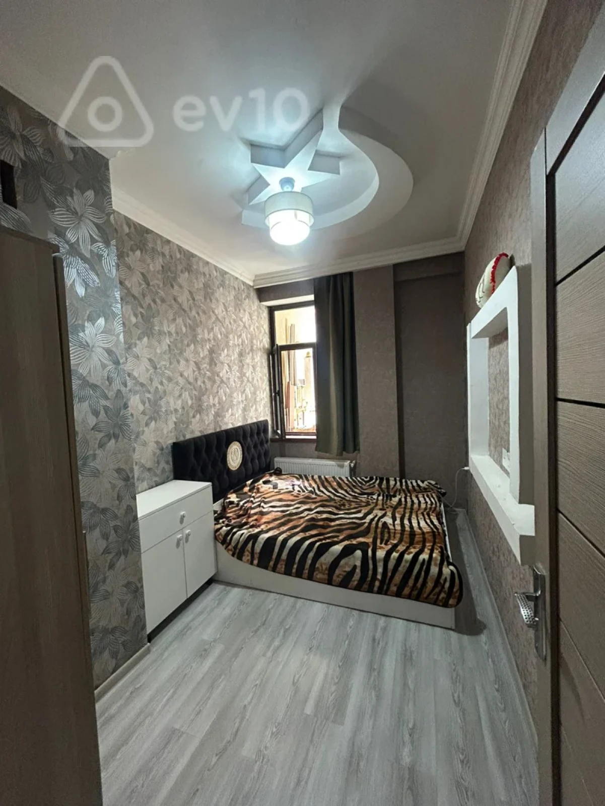 Kirayə verilir 2 otaqlı yeni tikili 45 m²