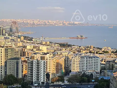 Satılır 4 otaqlı yeni tikili 185 m²