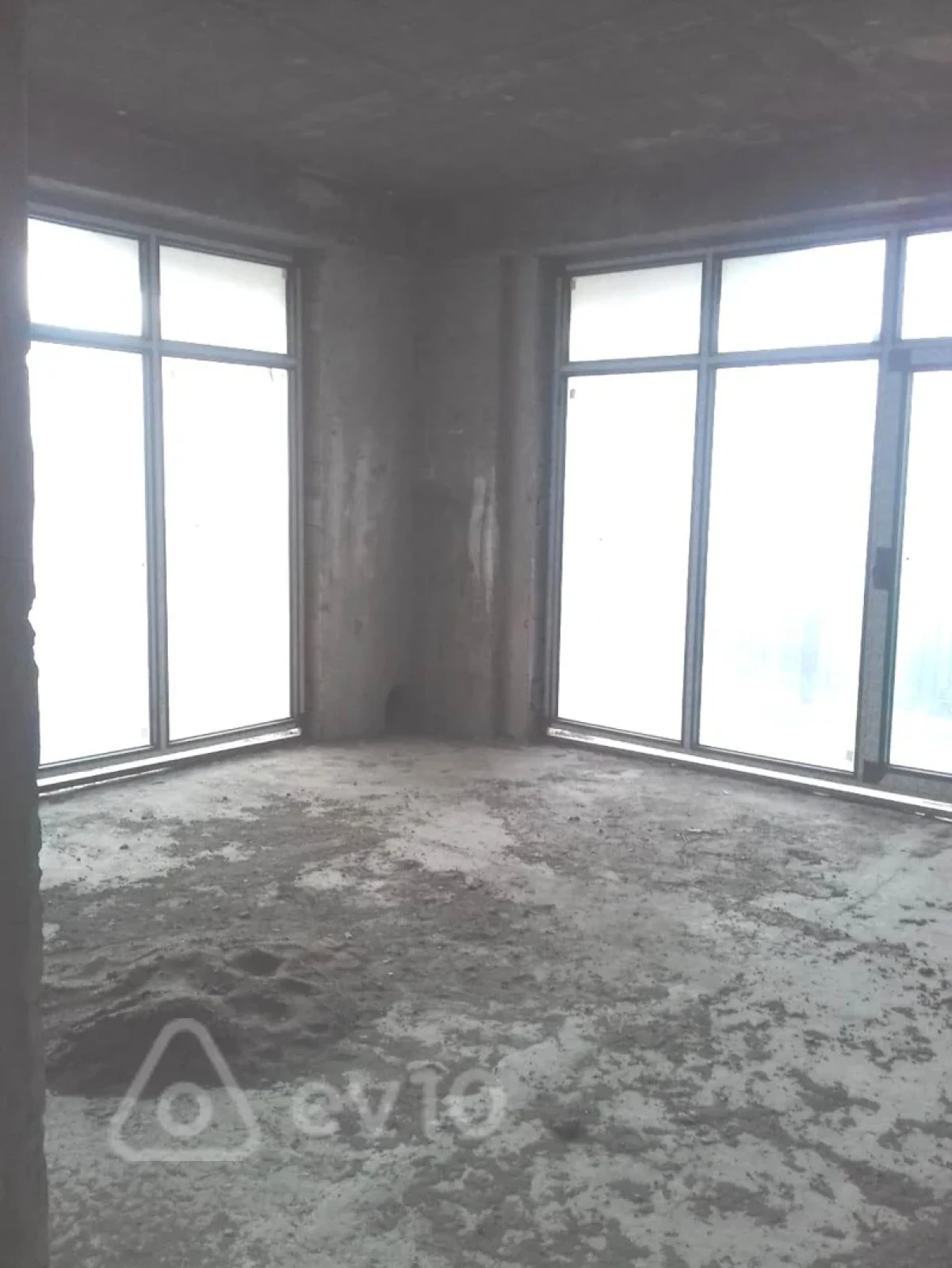 Satılır 4 otaqlı yeni tikili 185 m²