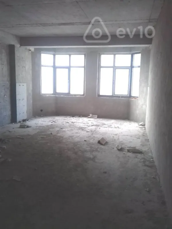 Satılır 4 otaqlı yeni tikili 185 m²