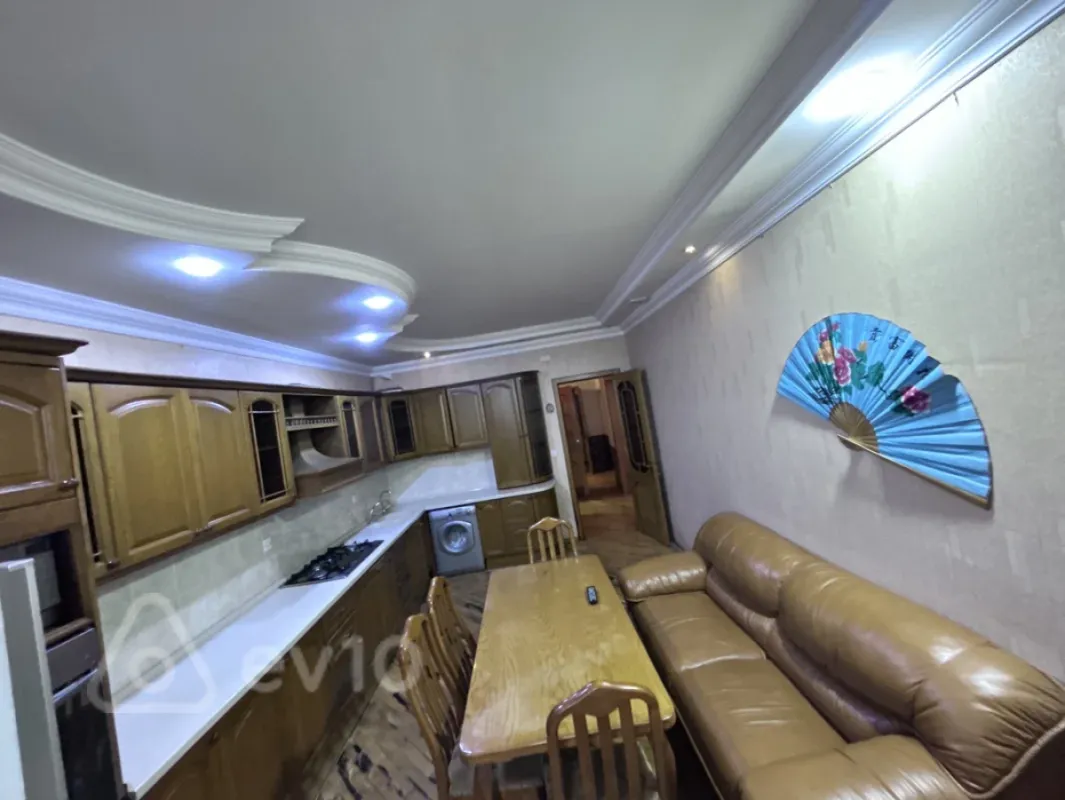 Satılır 3 otaqlı yeni tikili 140 m²