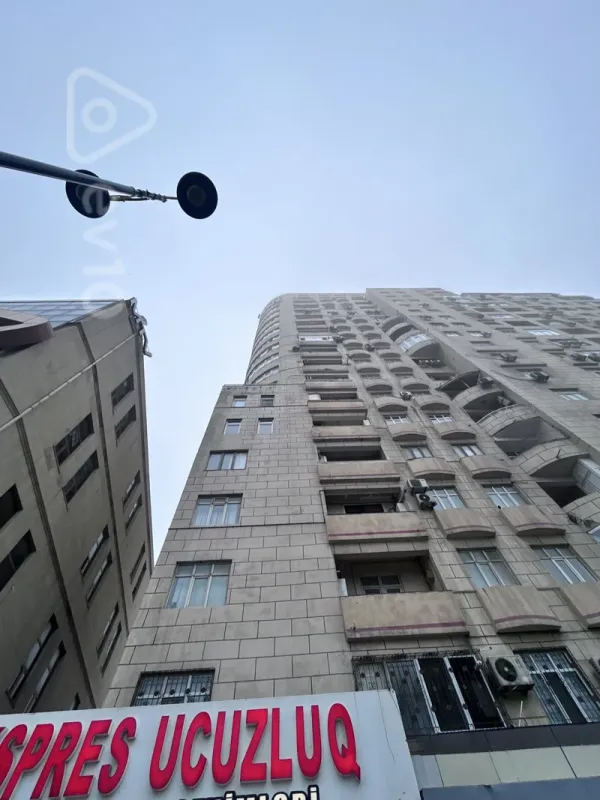 Satılır 3 otaqlı yeni tikili 140 m²