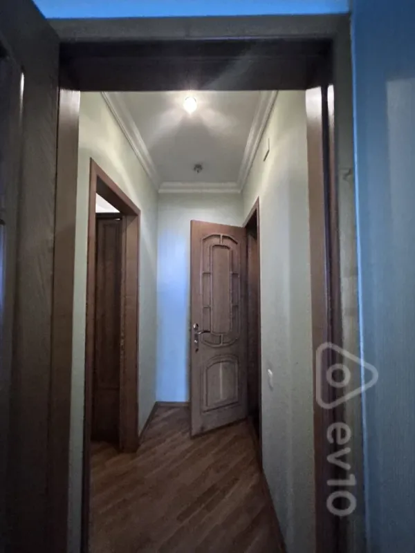 Satılır 3 otaqlı yeni tikili 140 m²