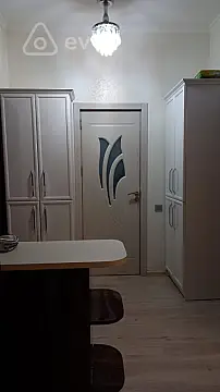 Kirayə verilir 2 otaqlı yeni tikili 70 m²