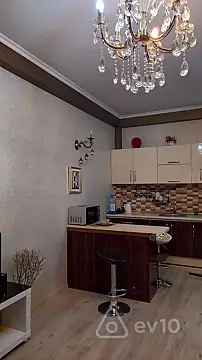 Kirayə verilir 2 otaqlı yeni tikili 70 m²