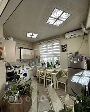 Kirayə verilir 2 otaqlı yeni tikili 70 m²