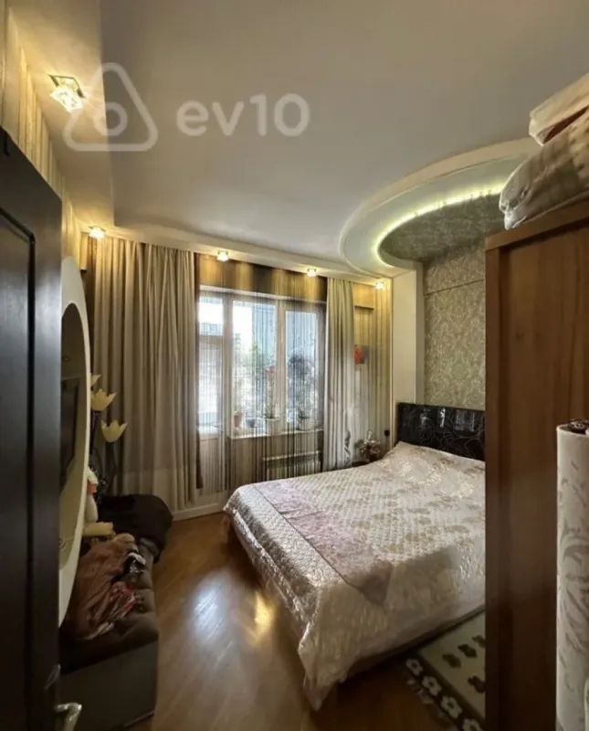 Kirayə verilir 2 otaqlı yeni tikili 70 m²