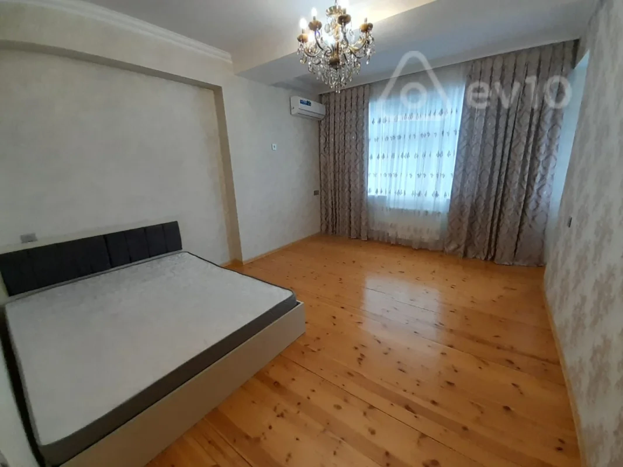 Kirayə verilir 2 otaqlı yeni tikili 75 m²