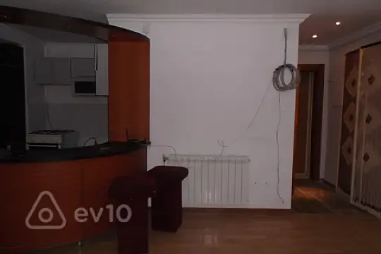 Satılır mənzil 80 m²