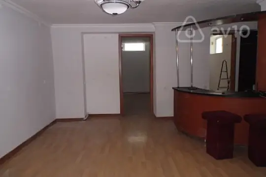 Satılır mənzil 80 m²