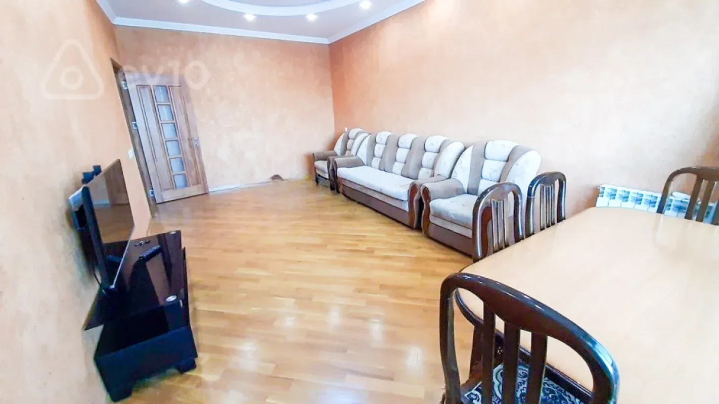 Kirayə verilir 2 otaqlı yeni tikili 75 m²