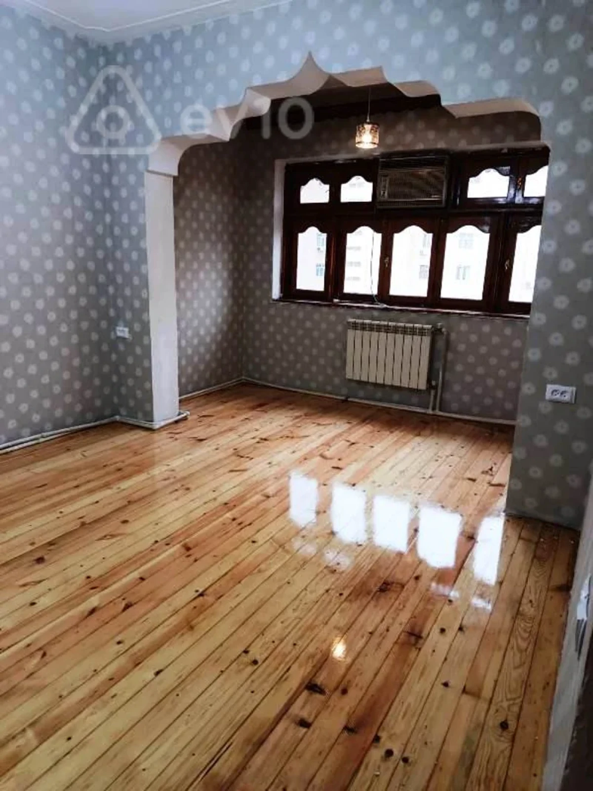 Satılır 3 otaqlı köhnə tikili 80 m²