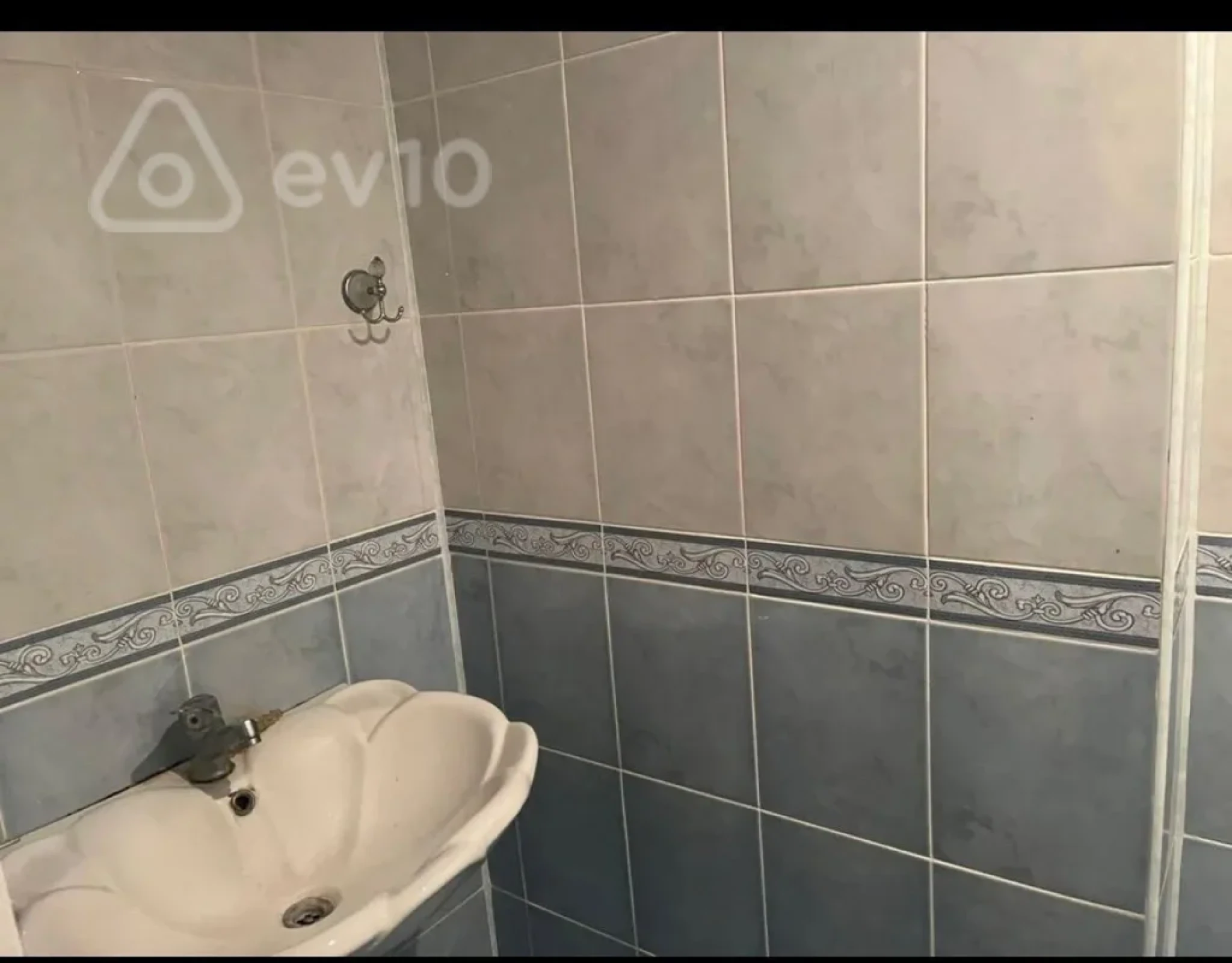 Satılır 2 otaqlı yeni tikili 75 m²